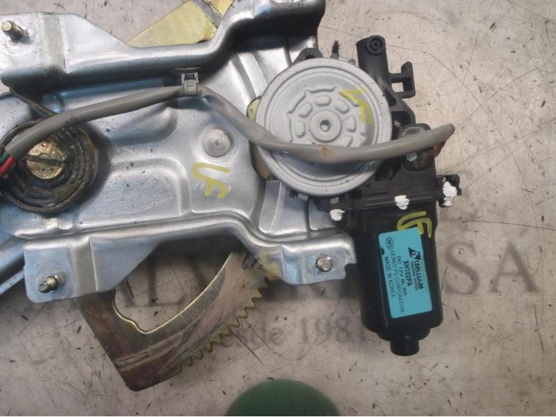 Recambio de elevalunas trasero derecho para kia sorento 2.5 crdi ex referencia OEM IAM   