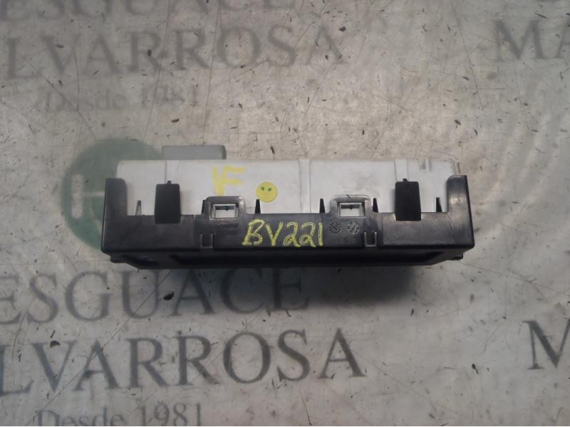 Recambio de mando multifuncion para renault megane iii berlina 5 p expression referencia OEM IAM   