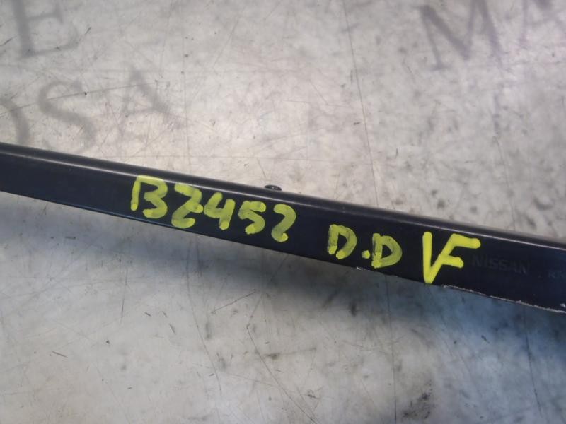 Recambio de brazo limpia delantero derecho para nissan x-trail (t30) comfort referencia OEM IAM 288868H900  