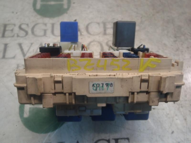 Recambio de caja reles / fusibles para nissan x-trail (t30) comfort referencia OEM IAM 243508H700  