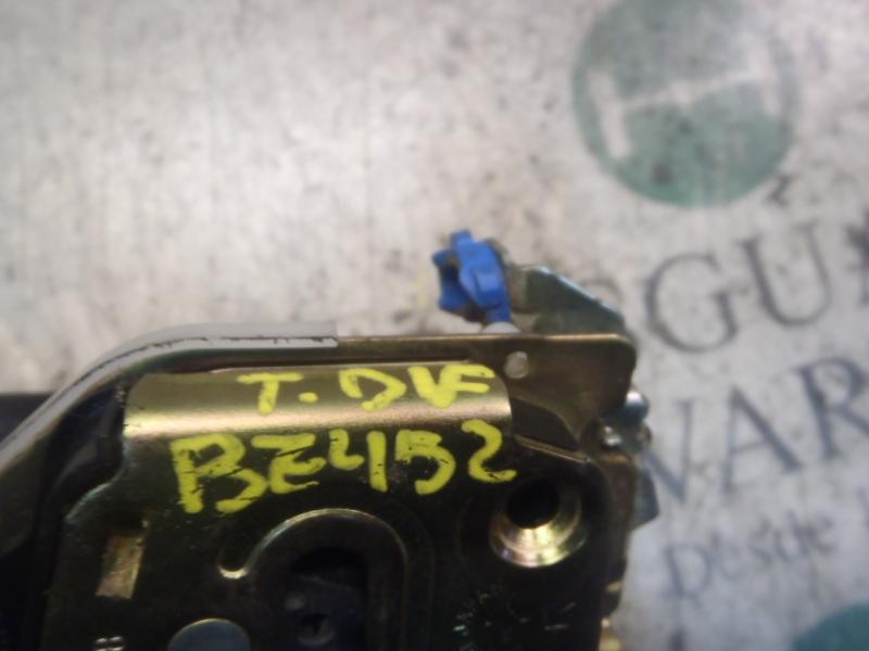 Recambio de cerradura puerta trasera derecha para nissan x-trail (t30) comfort referencia OEM IAM 82502AA210  