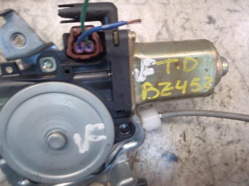 Recambio de elevalunas trasero derecho para nissan x-trail (t30) comfort referencia OEM IAM 827208H300 8073089912 