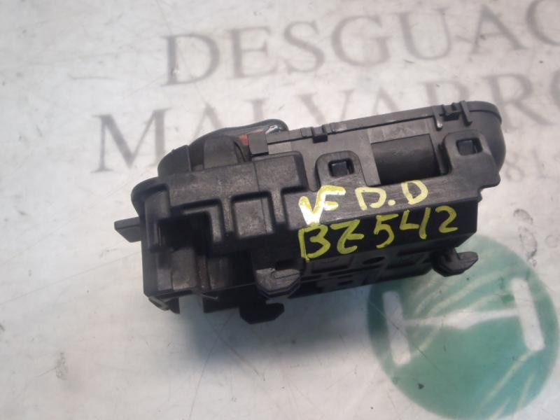 Recambio de maneta interior delantera derecha para nissan x-trail (t30) comfort referencia OEM IAM 806708H602  