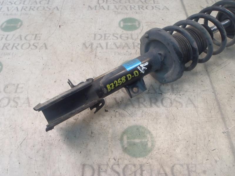 Recambio de amortiguador delantero derecho para smart forfour básico (70kw) referencia OEM IAM A4543202230  