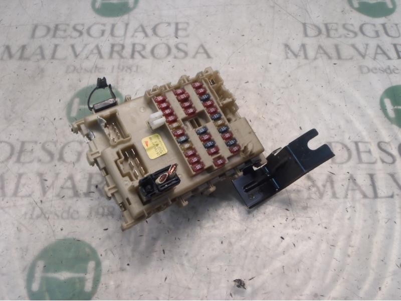 Recambio de caja reles / fusibles para nissan primera berlina (p12) acenta referencia OEM IAM   