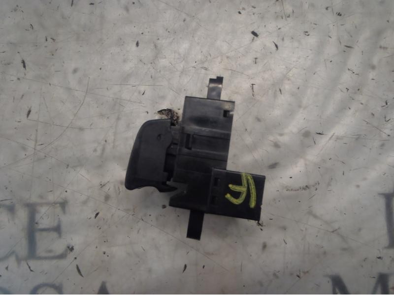 Recambio de mando elevalunas delantero derecho para nissan primera berlina (p12) acenta referencia OEM IAM   