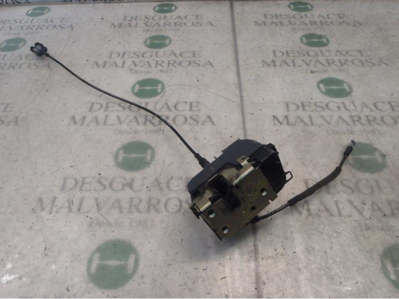 Recambio de cerradura puerta trasera derecha para renault scenic ii confort authentique referencia OEM IAM   