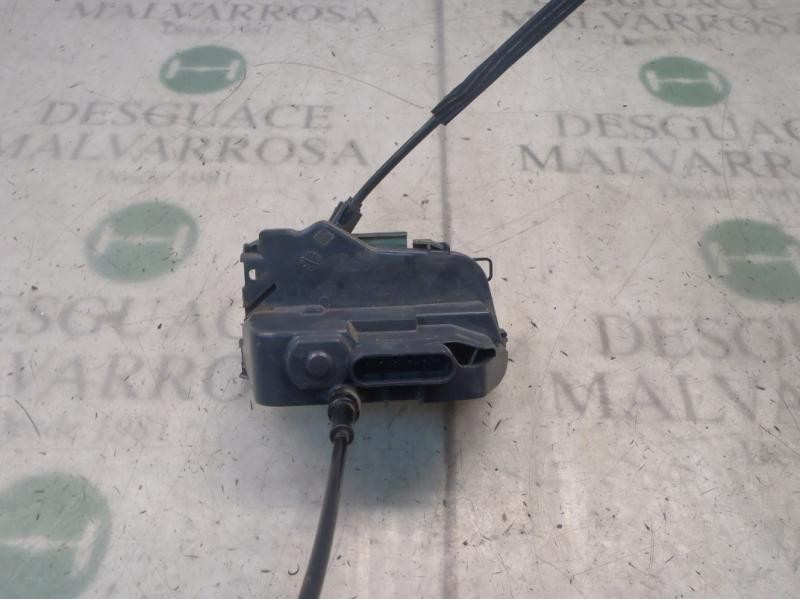 Recambio de cerradura puerta trasera derecha para renault scenic ii confort authentique referencia OEM IAM   