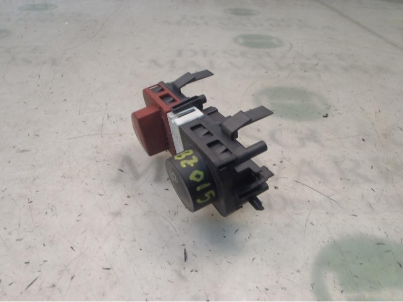 Recambio de warning para renault scenic ii confort authentique referencia OEM IAM   