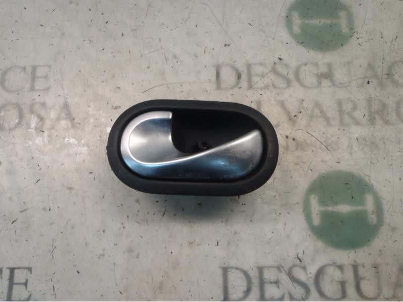 Recambio de maneta interior trasera izquierda para renault scenic ii confort authentique referencia OEM IAM   