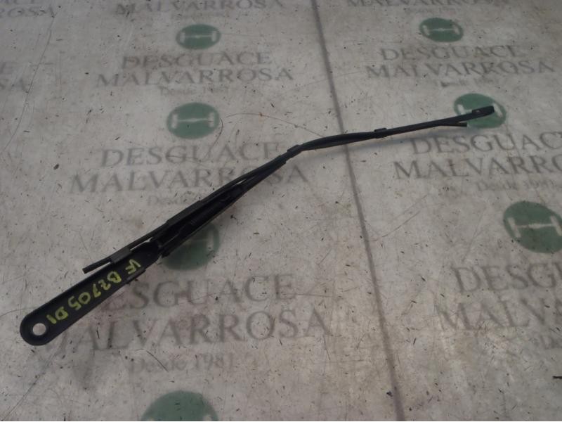 Recambio de brazo limpia delantero izquierdo para renault mascot 160.35 referencia OEM IAM   