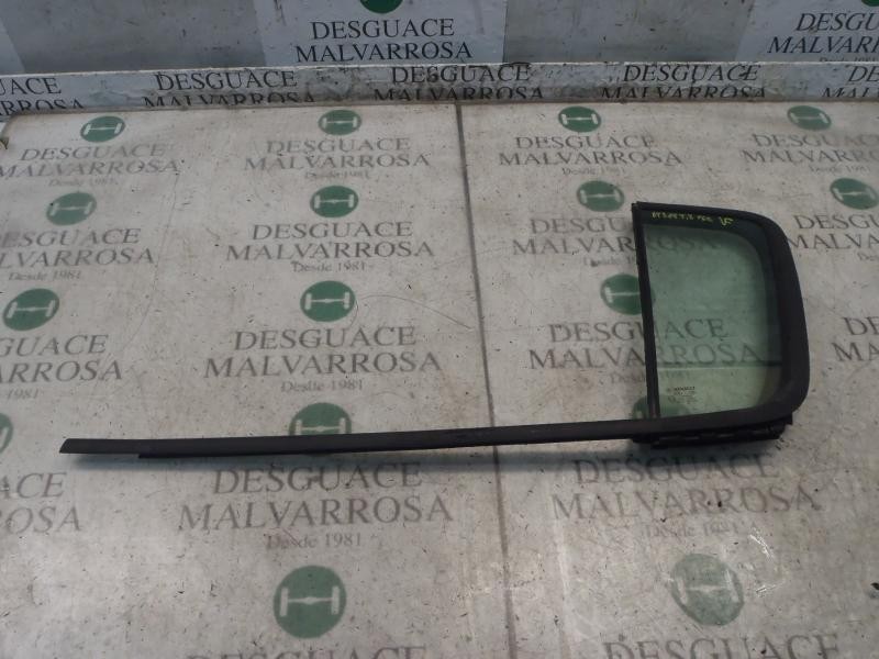 Recambio de cristal puerta trasero izquierdo para renault clio iii dynamique referencia OEM IAM   