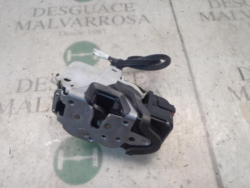 Recambio de cerradura puerta delantera derecha para opel insignia sports tourer selective referencia OEM IAM 13579523  