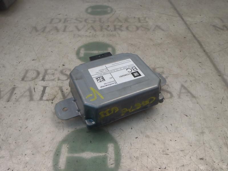 Recambio de modulo electronico para opel insignia sports tourer selective referencia OEM IAM 13384291 13384291 5WK50278B