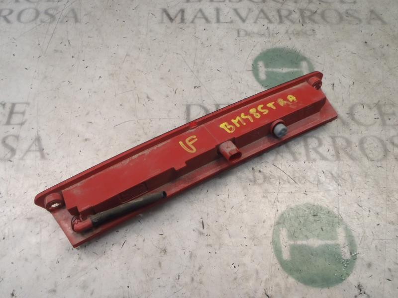 Recambio de piloto trasero central para ford fiesta (cb1) ghia referencia OEM IAM   