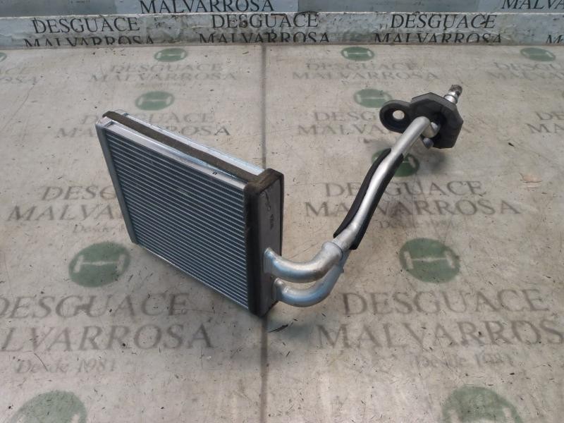 Recambio de radiador calefaccion / aire acondicionado para ford fiesta (cb1) ghia referencia OEM IAM   