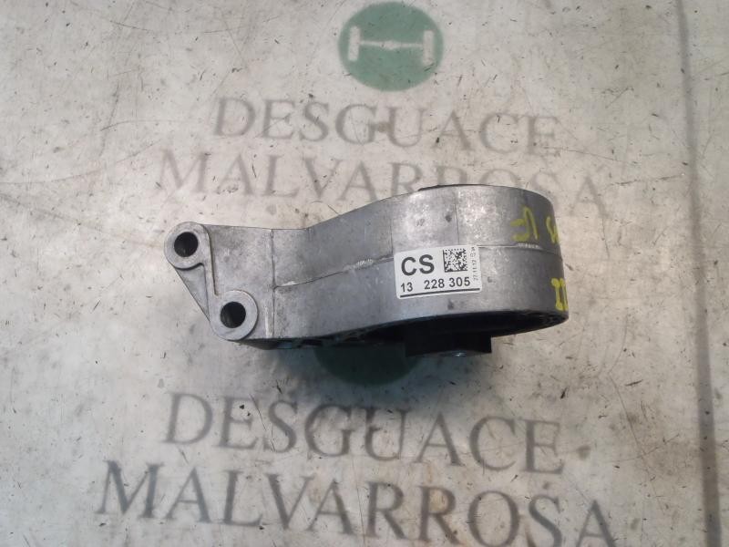 Recambio de soporte cambio para opel insignia sports tourer selective referencia OEM IAM 13228305  