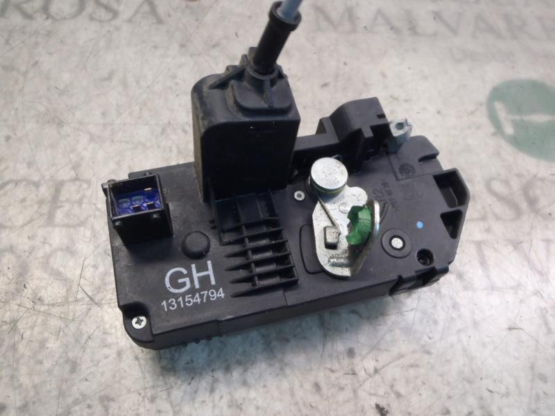 Recambio de cerradura puerta trasera derecha para opel meriva cosmo referencia OEM IAM   