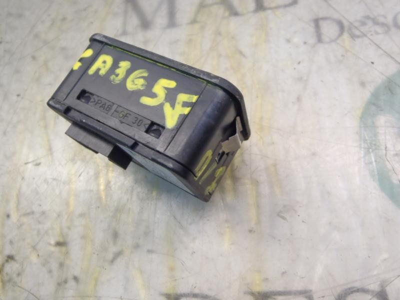 Recambio de mando elevalunas delantero izquierdo para opel meriva cosmo referencia OEM IAM   