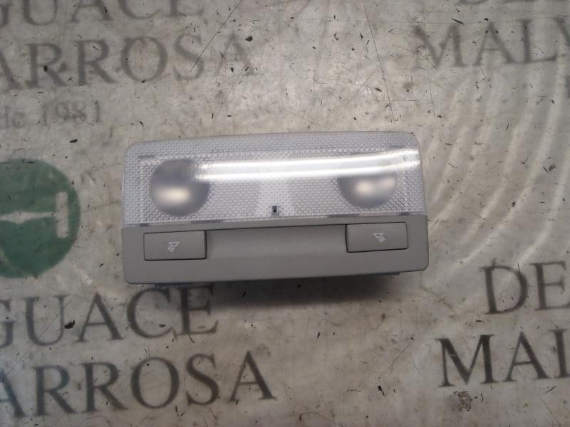 Recambio de piloto interior para opel insignia sports tourer selective referencia OEM IAM 22774326  