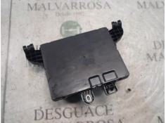 Recambio de caja reles / fusibles para opel insignia sports tourer selective referencia OEM IAM 22737765 2273776501  2