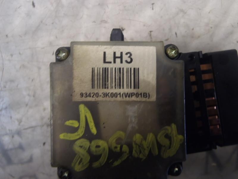 Recambio de mando limpia para hyundai sonata (nf) 2.0 crdi comfort i referencia OEM IAM 934203K001 934203K001 