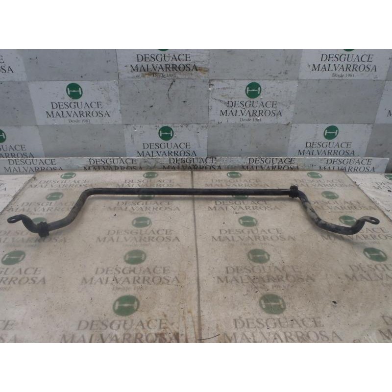 Recambio de barra estabilizadora delantera para nissan cabstar 2.5 d f24.25.35.13 referencia OEM IAM   