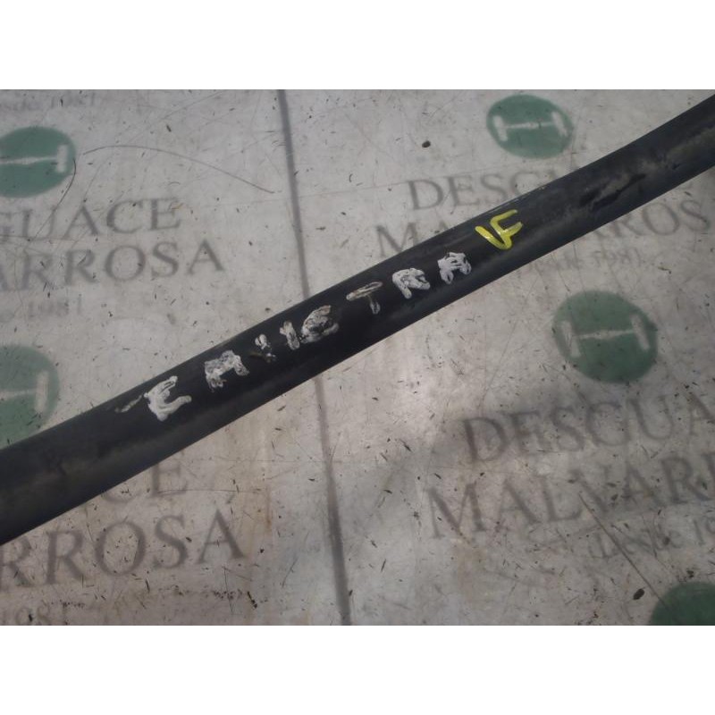 Recambio de barra estabilizadora trasera para nissan cabstar 2.5 d f24.25.35.13 referencia OEM IAM   