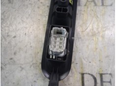 Recambio de mando elevalunas trasero derecho para renault megane ii familiar dynamique luxe referencia OEM IAM    2