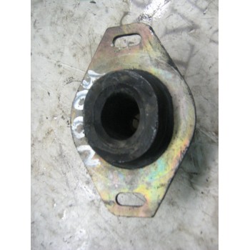 SOPORTE MOTOR TRASERO 