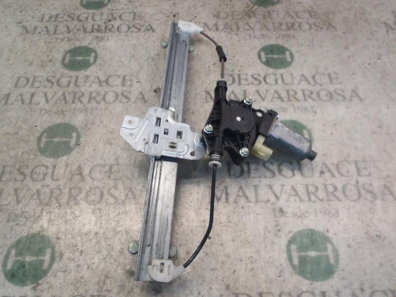 Recambio de elevalunas trasero derecho para kia rio 1.6 emotion referencia OEM IAM 834021G010  