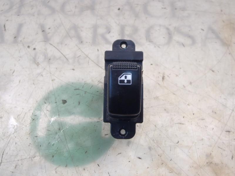Recambio de mando elevalunas trasero derecho para kia rio 1.6 emotion referencia OEM IAM 935811G000 935811G000 