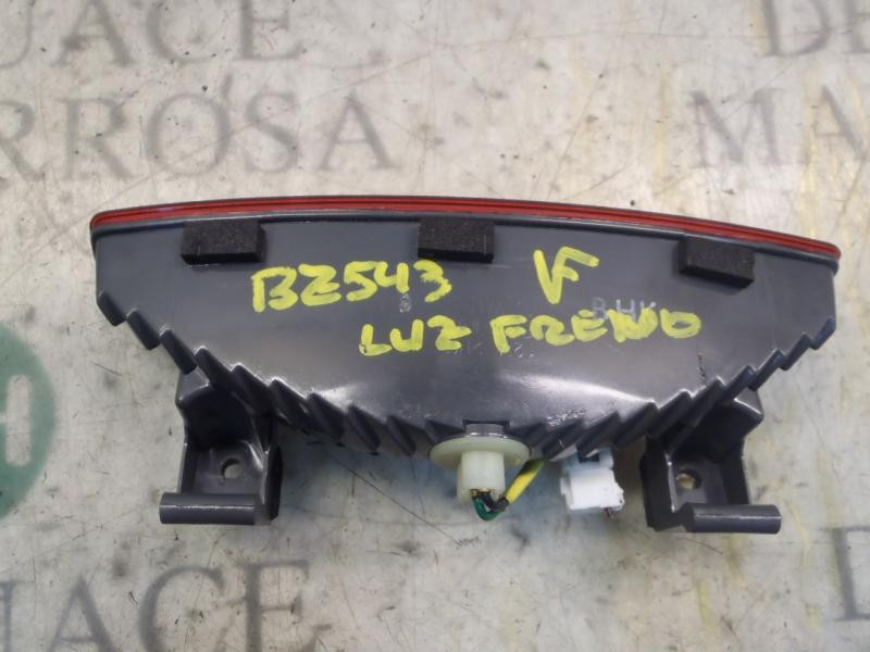 Recambio de piloto trasero central para kia rio 1.6 emotion referencia OEM IAM 927501G210  