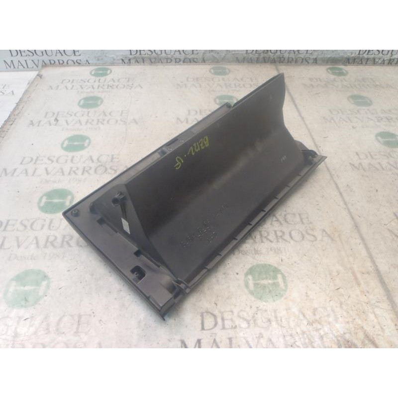 Recambio de guantera para mazda 6 berlina (gg) 2.0 crtd 136 active (4-ptas.) referencia OEM IAM GJ6A6403002  