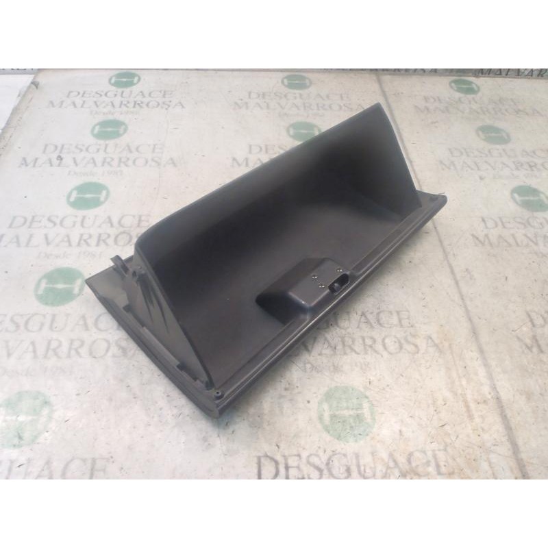 Recambio de guantera para mazda 6 berlina (gg) 2.0 crtd 136 active (4-ptas.) referencia OEM IAM GJ6A6403002  