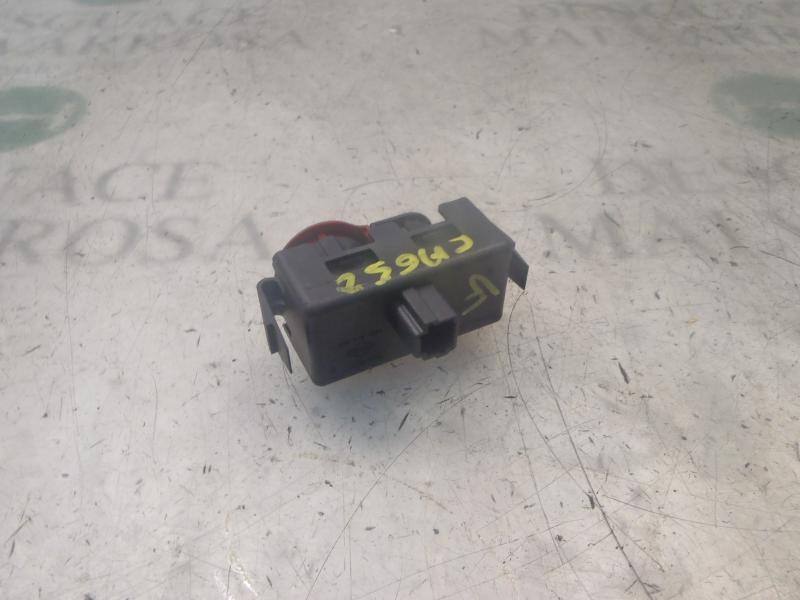 Recambio de warning para renault modus confort dynamique referencia OEM IAM 252103766R 8200214896 