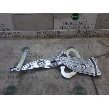 ELEVALUNAS TRASERO DERECHO 827208148R 