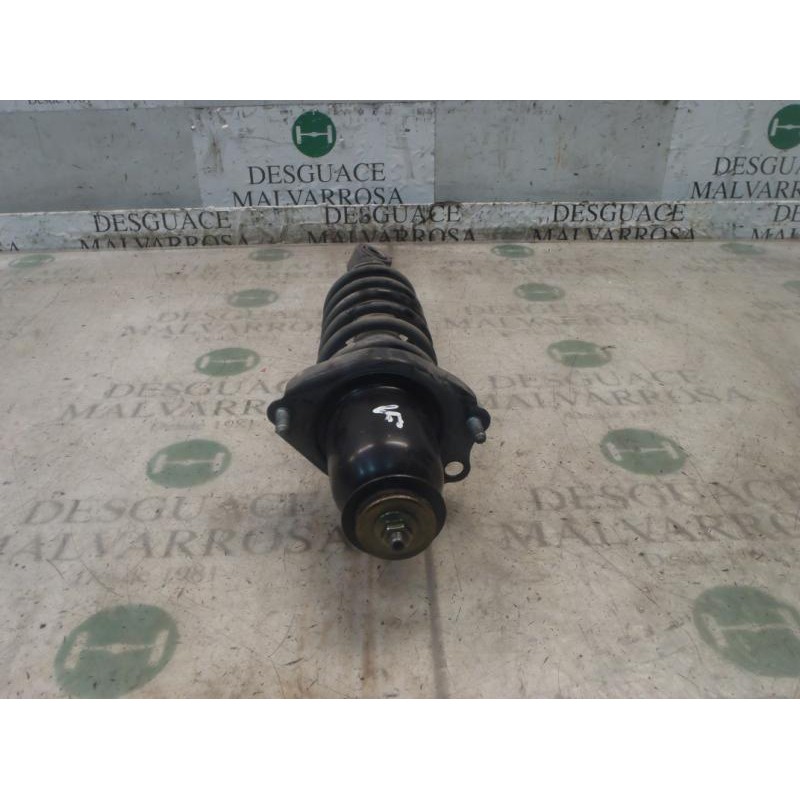 Recambio de amortiguador trasero izquierdo para toyota corolla verso (e12) 1.8 linea sol referencia OEM IAM   