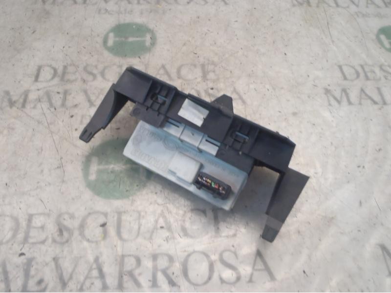 Recambio de pantalla multifuncion para renault kangoo (f/kc0) alize referencia OEM IAM   