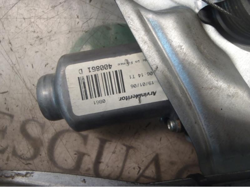 Recambio de elevalunas delantero derecho para renault clio iii authentique referencia OEM IAM 8200291147 400861D 400861D