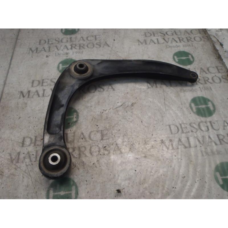 Recambio de brazo suspension inferior delantero derecho para citroën c4 berlina collection referencia OEM IAM 3521P3  