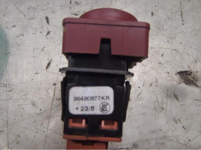 Recambio de warning para citroën c4 berlina collection referencia OEM IAM 6554GT  