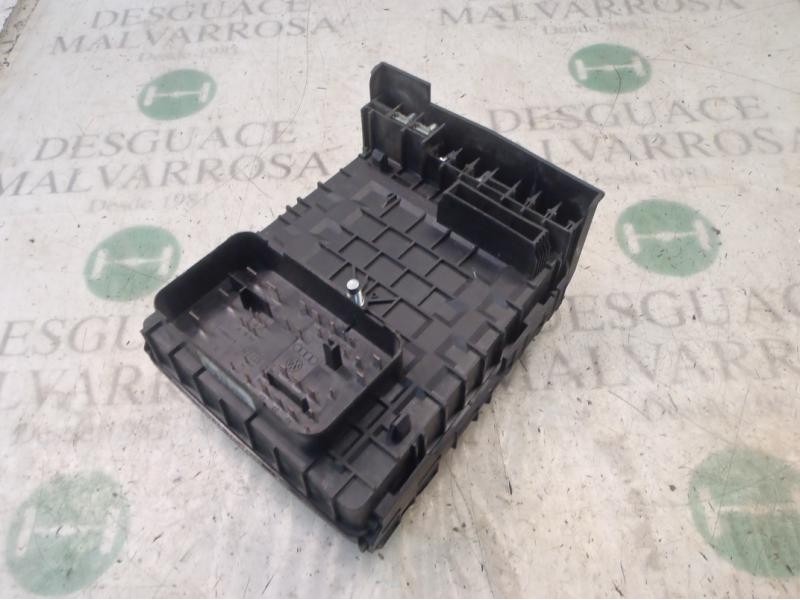 Recambio de caja reles / fusibles para seat altea xl (5p5) family referencia OEM IAM 1K0937125A 1K0937125 