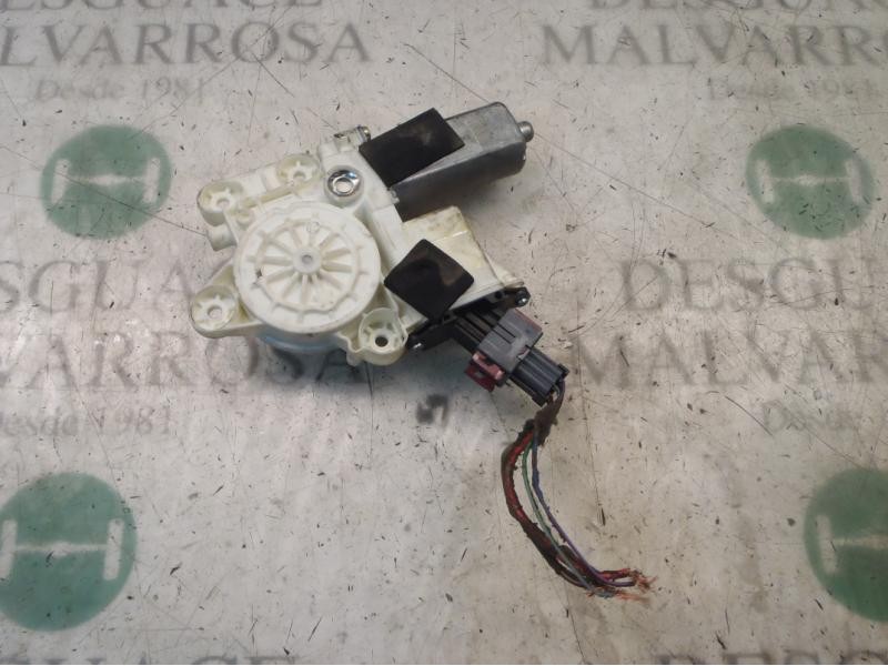 Recambio de motor elevalunas delantero izquierdo para opel vectra c berlina club referencia OEM IAM   
