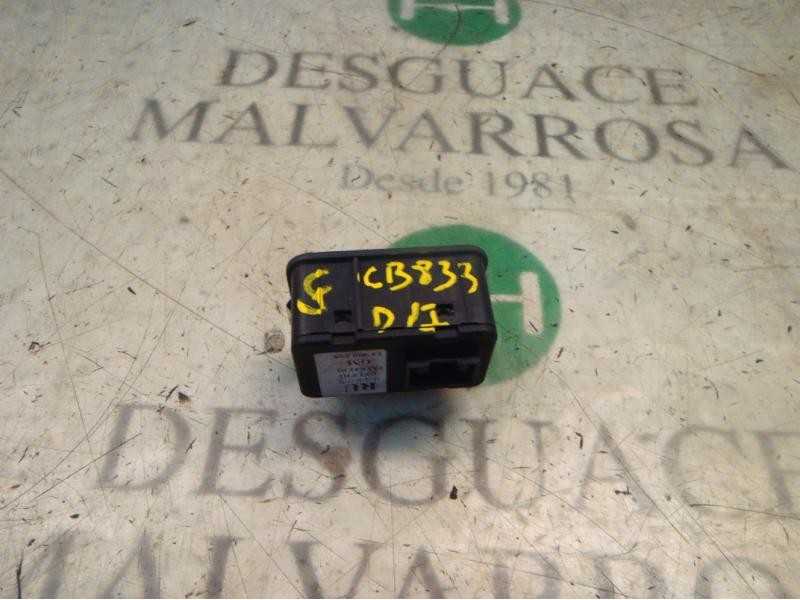 Recambio de mando elevalunas delantero izquierdo para opel meriva cosmo referencia OEM IAM   
