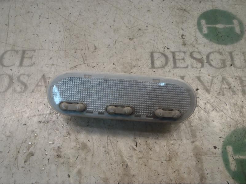 Recambio de piloto interior para renault megane ii berlina 5p confort expression referencia OEM IAM   