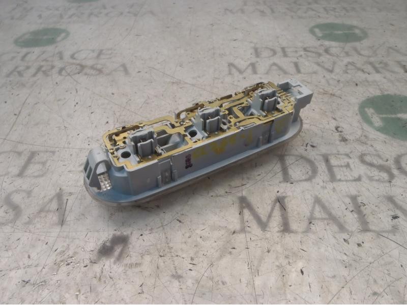 Recambio de piloto interior para renault megane ii berlina 5p confort expression referencia OEM IAM   