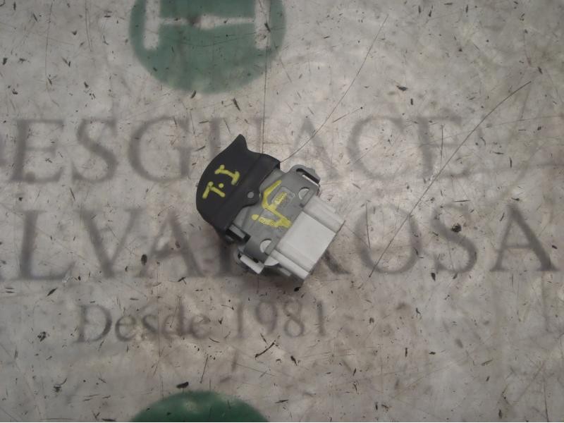 Recambio de mando elevalunas trasero izquierdo para renault megane ii berlina 5p authentique referencia OEM IAM   