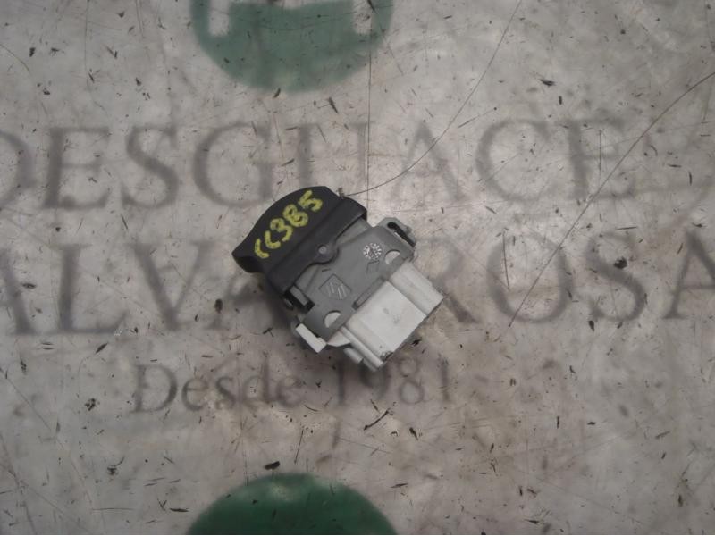 Recambio de mando elevalunas trasero izquierdo para renault megane ii berlina 5p authentique referencia OEM IAM   