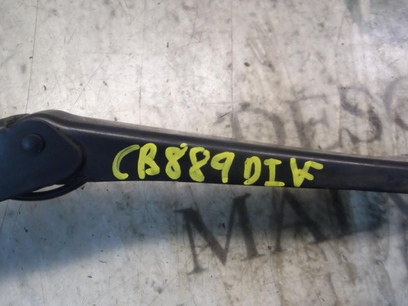 Recambio de brazo limpia delantero izquierdo para ford focus berlina (cap) trend referencia OEM IAM   